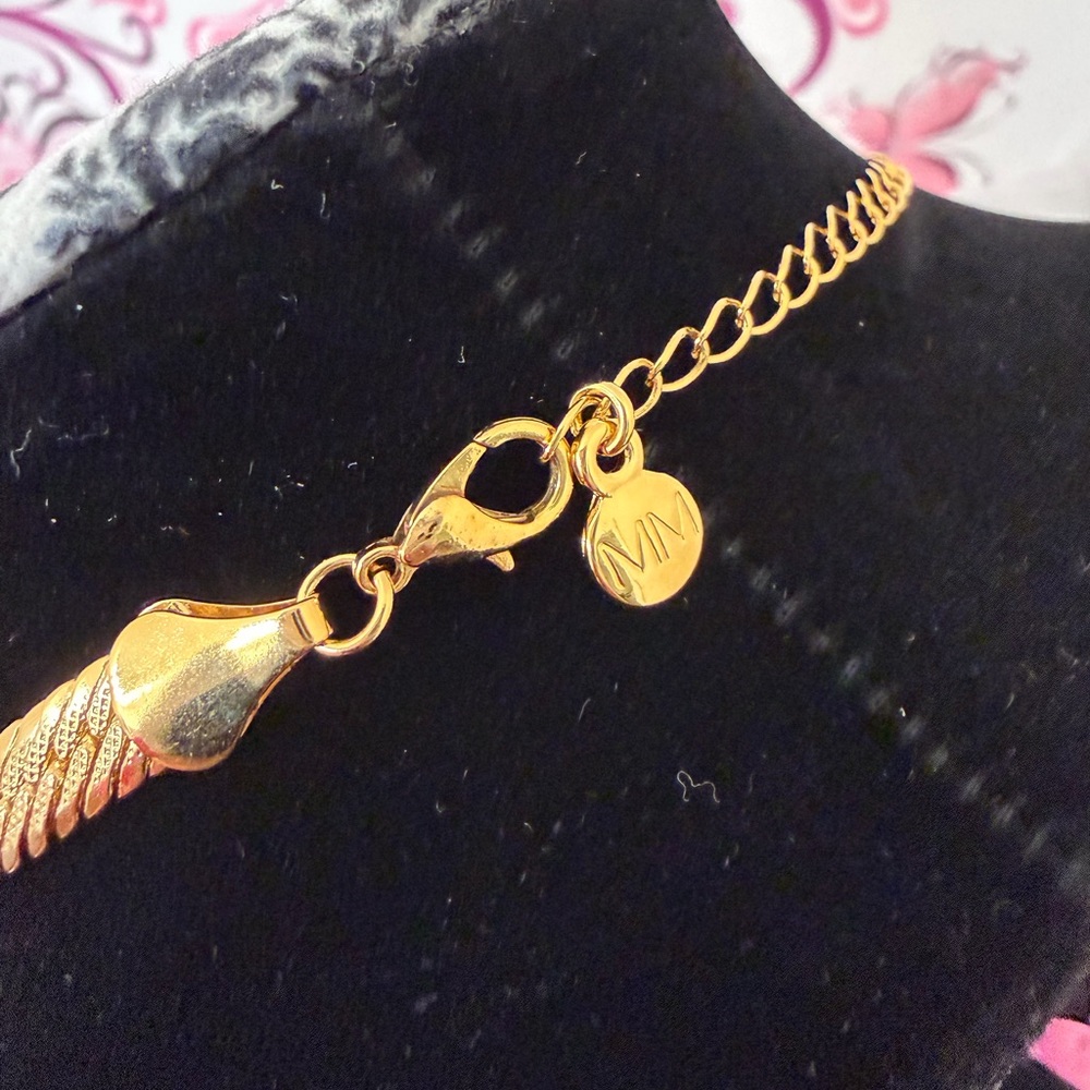 MAYAMAR 24K GOLD TONE NECKLACE - Picture 5 of 9